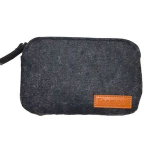 Teemour cosmetics felt pouch! NICE & NEW! 7 1/2×5